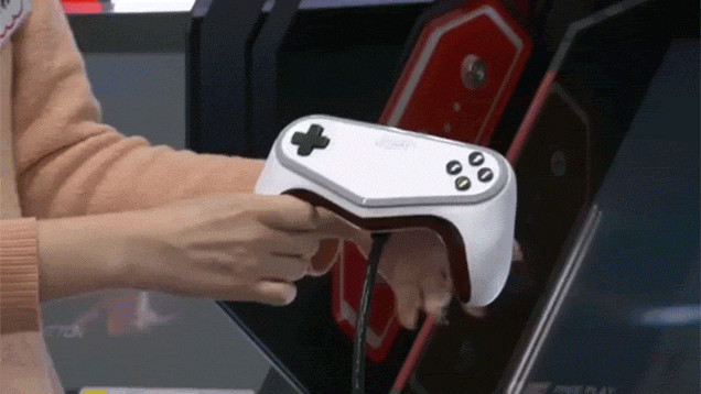 The Pokémon Arcade Fighter Has a Dumb Controller