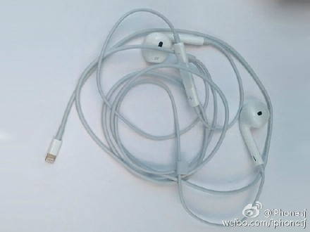 New iPhone 7 Leak Purportedly Shows 7.04 Watt-Hour Battery